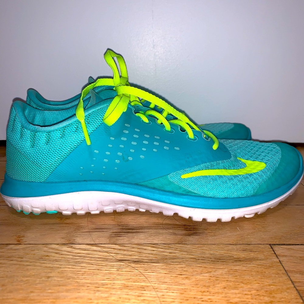 SIZE 7.5 Nike Fitsole Teal & Yellow Sneakers